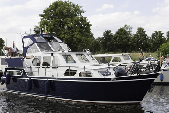 Stahlboot neu wie gebraucht: kaufen, finanzieren oder leasen